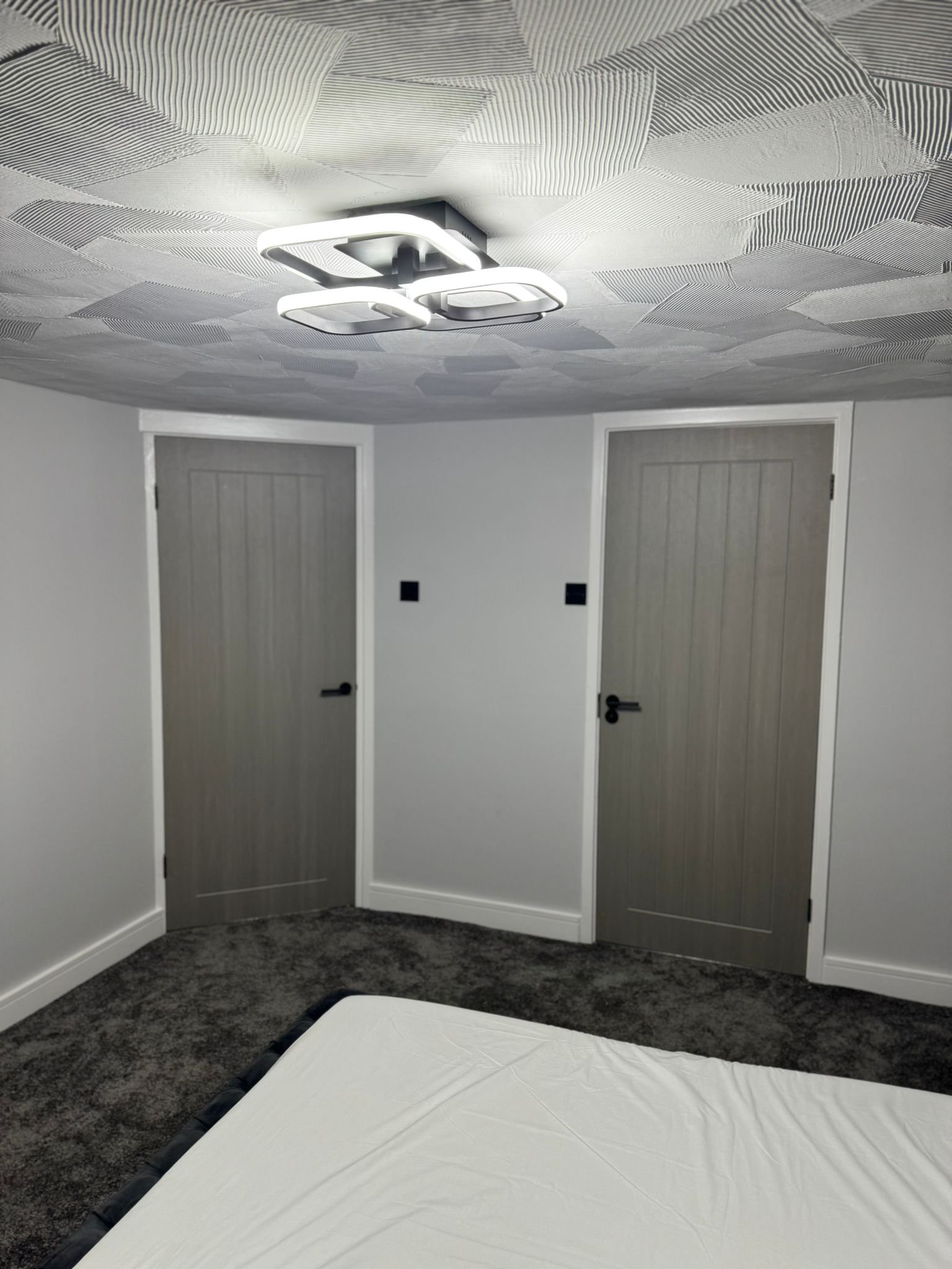 WhatsApp Image 2025-11-05 at 14.27.17 (1)